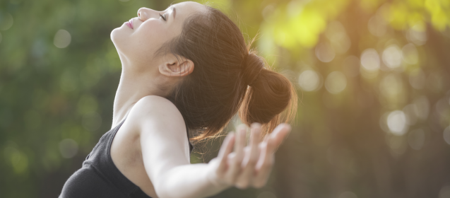 How to Help Your Lungs Breathe Easy This Season