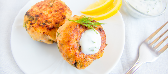 Salmon Cakes with Lemon Aioli
