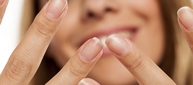 3 Signs & Tips to Help You Have Stronger, Healthier Nails